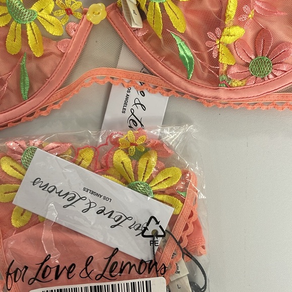 For Love and Lemons Peach Floral Bra (XL) and Thong (L) Set - Picture 3 of 3